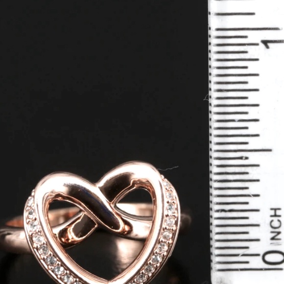 SWARVOSKI CUPIDON RING - Picture 3 of 6